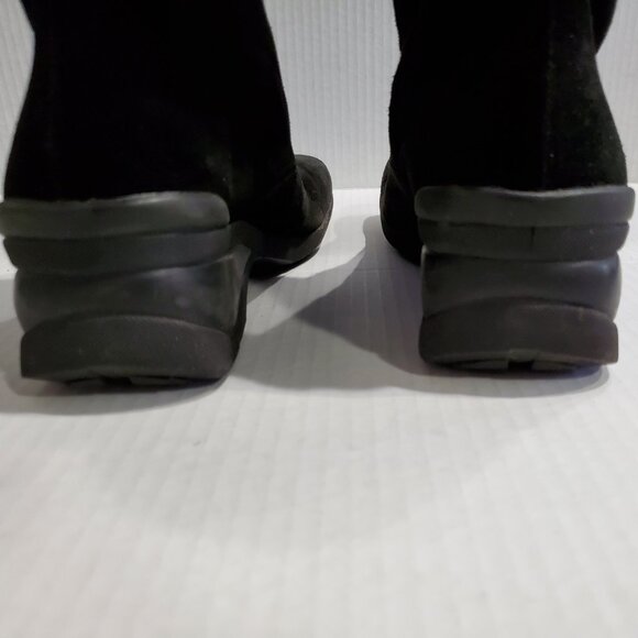 Aquatalia Black Suede Weatherproof Ankle Boot with Faux Fur Lining, Size 8.5 - Picture 8 of 11